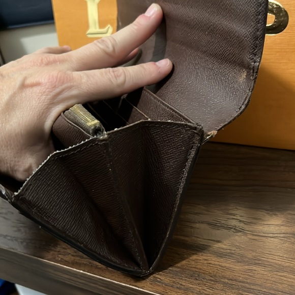 Louis Vuitton damier wallet w/unbranded chain - Picture 3 of 11